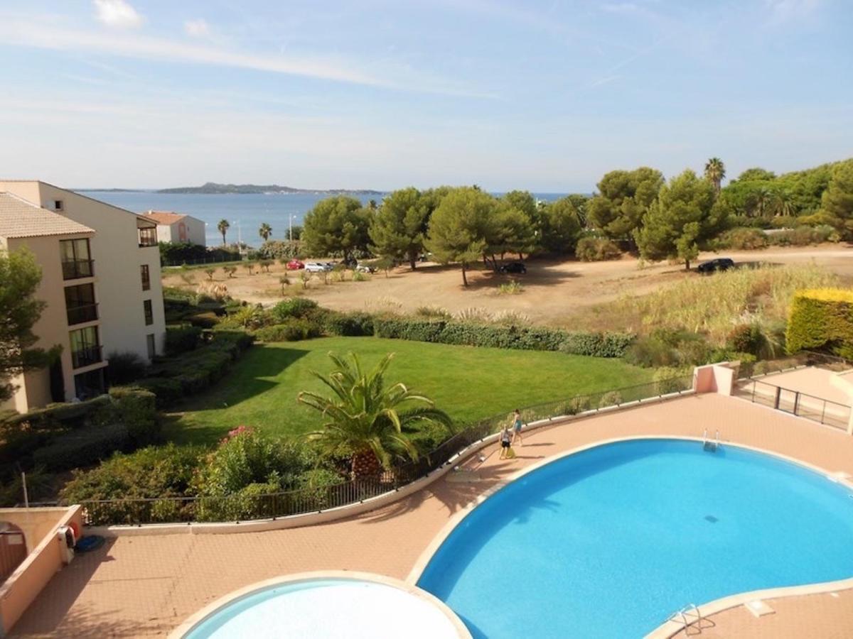 Appartement 2 chambres avec piscine face à la mer à La Coudouliere Six-Fours-les-Plages Esterno foto